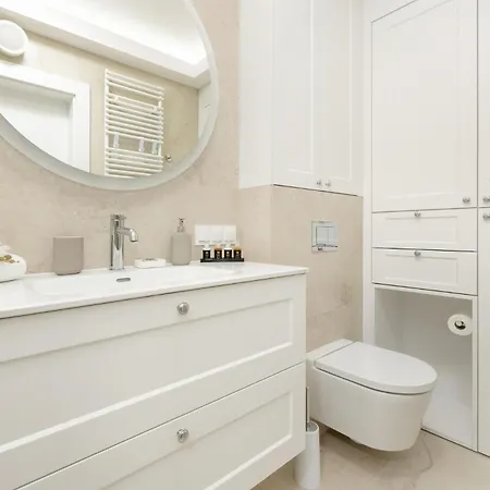 Baltini Premium Kasprowicza 20c Z Basenem, Saunami I Jacuzzi Апартаменты *